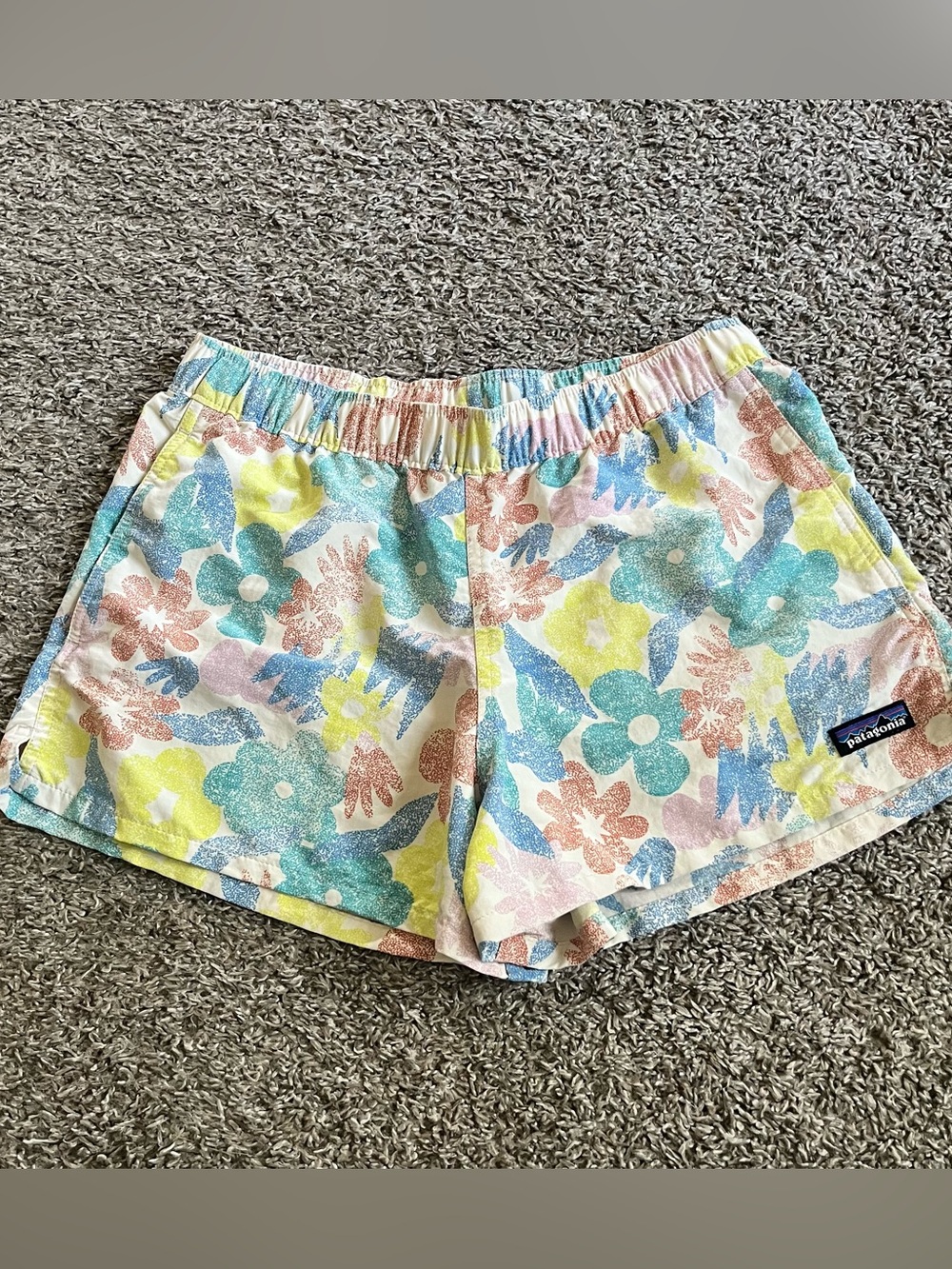 Patagonia Women's Barely Baggies Floral Print Shorts Small Athletic